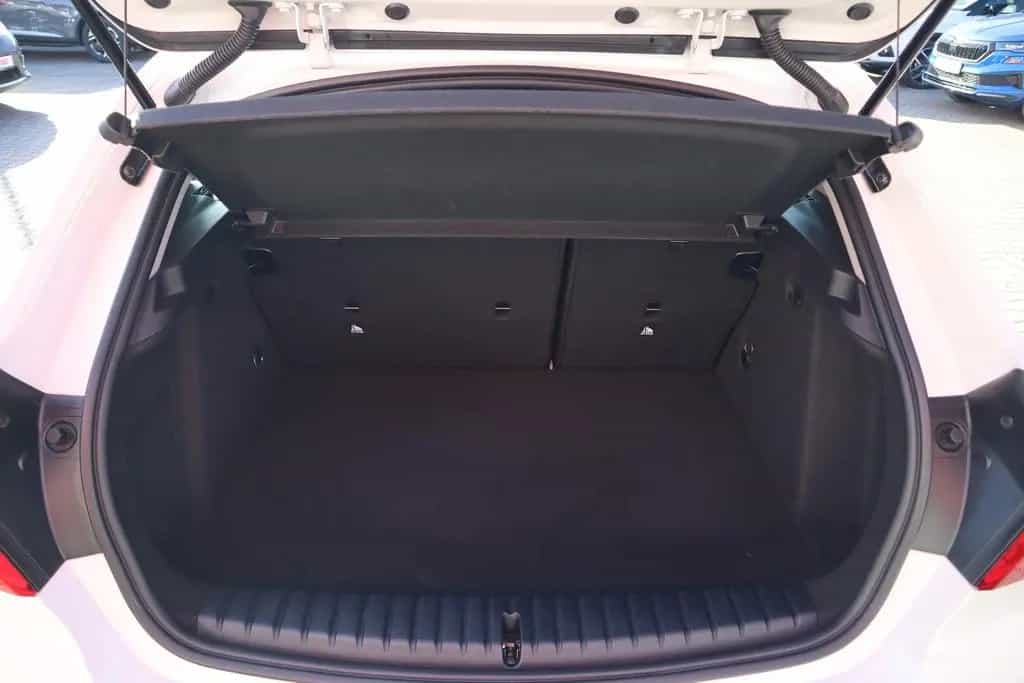 BMW 1 Series 118i Advantage Navi Sitzheizung DAB PDC Tempomat 12/2020-photo-27