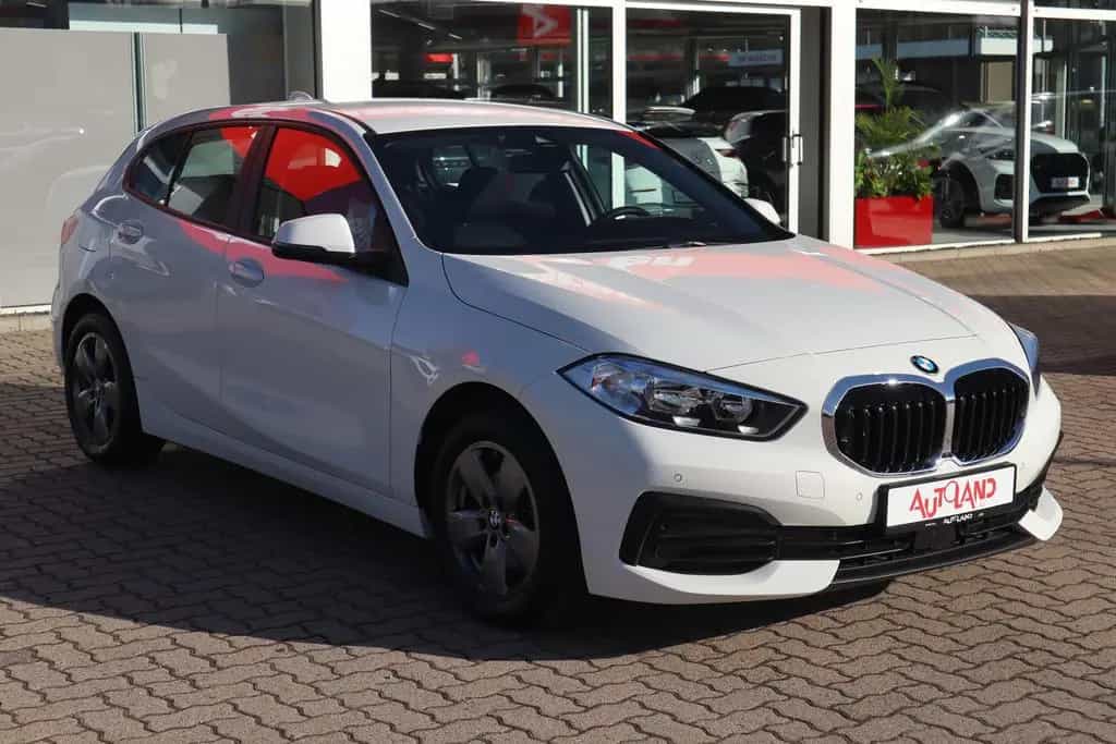 BMW 1 Series 118i Advantage Navi Sitzheizung DAB PDC Tempomat 12/2020-photo-3