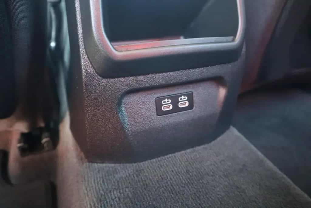 BMW 1 Series 118i Advantage Navi Sitzheizung DAB PDC Tempomat 12/2020-photo-33
