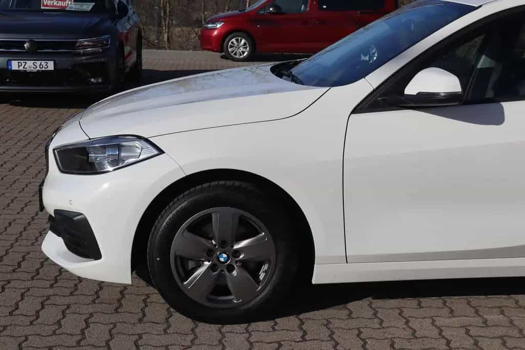 BMW 1 Series 118i Advantage Navi Sitzheizung DAB PDC Tempomat 12/2020-photo-7