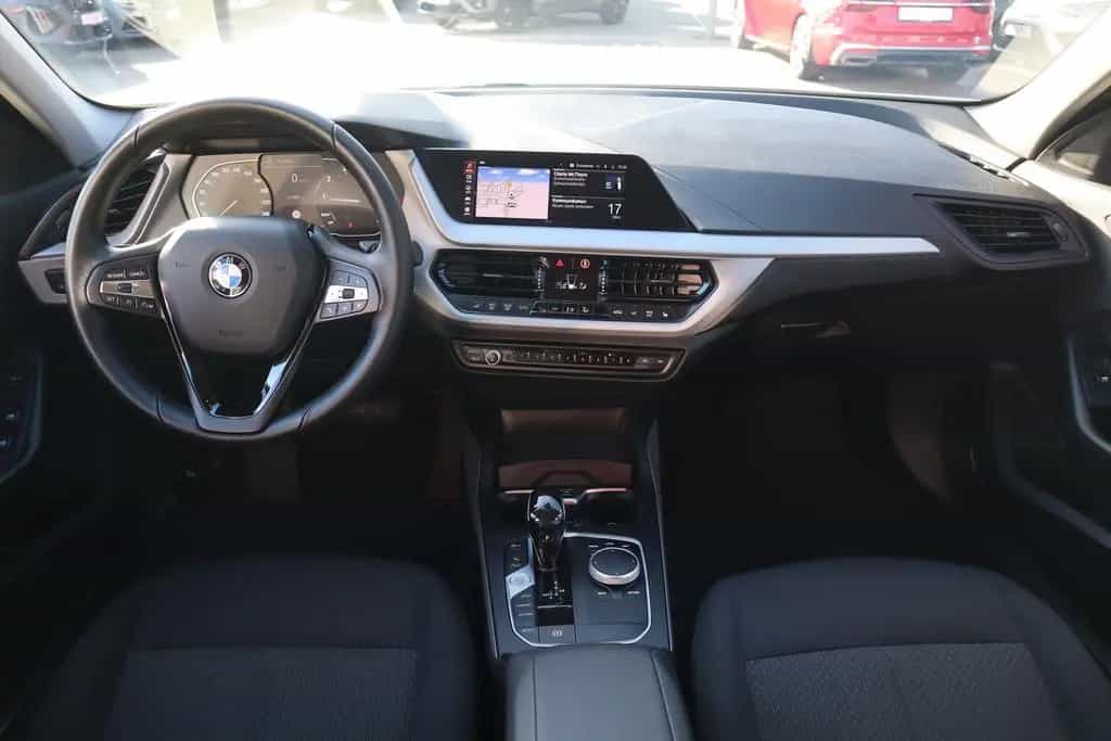 BMW 1 Series 118i Advantage Navi Sitzheizung DAB PDC Tempomat 12/2020-photo-9