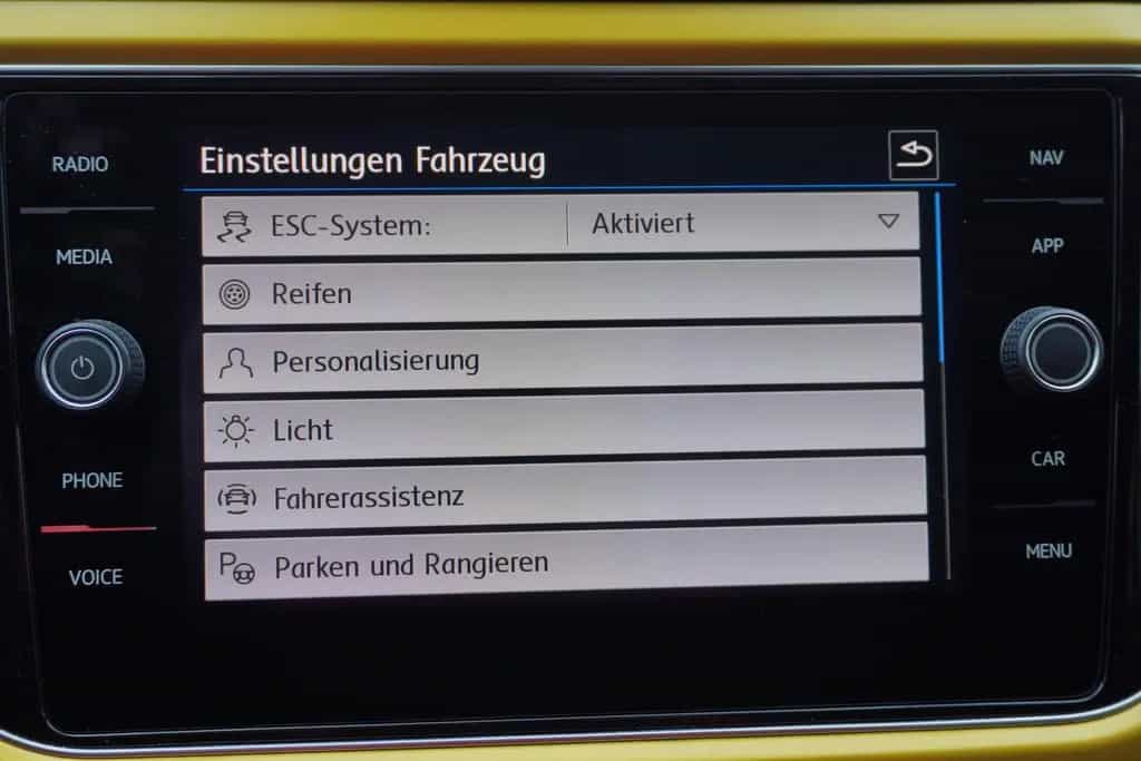 Volkswagen T-Roc 1.5 TSI  Style DSG LED Navi AHK Sitzheizun 03/2019-photo-14