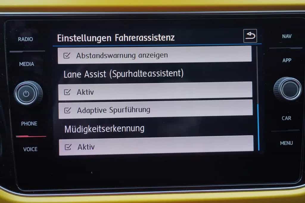 Volkswagen T-Roc 1.5 TSI  Style DSG LED Navi AHK Sitzheizun 03/2019-photo-18