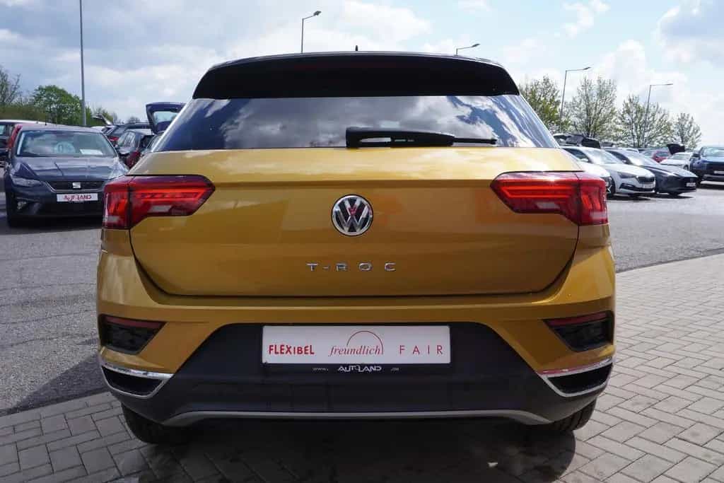 Volkswagen T-Roc 1.5 TSI  Style DSG LED Navi AHK Sitzheizun 03/2019-photo-3
