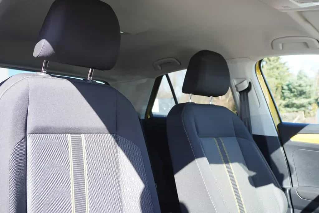 Volkswagen T-Roc 1.5 TSI  Style DSG LED Navi AHK Sitzheizun 03/2019-photo-34