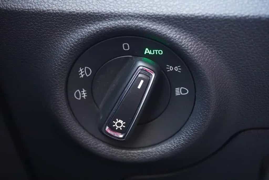 Skoda Kamiq 1.5 TSI Monte Carlo DSG LED Navi AHK PDC 07/2020-photo-25