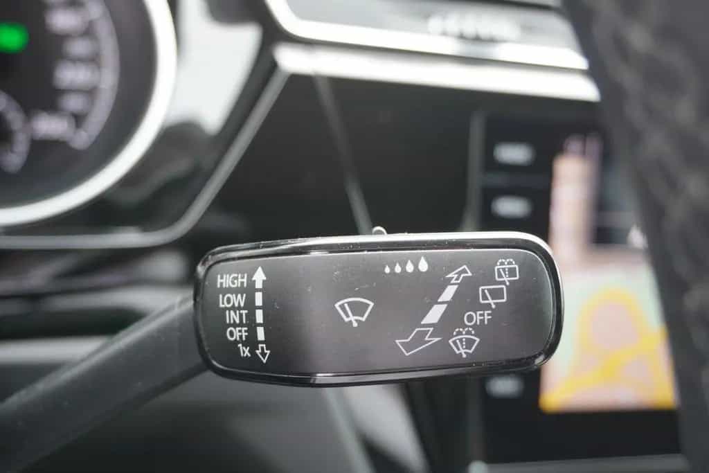 Volkswagen Touran 1.5 TSI DSG R-line LED Navi ACC Kamera 01/2019-photo-18