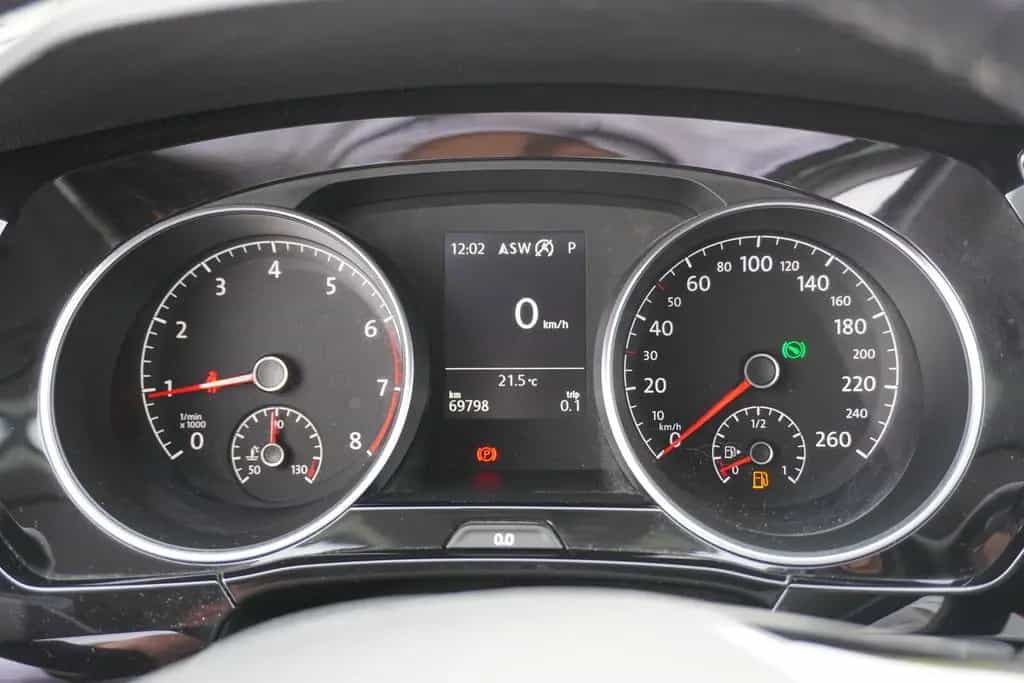 Volkswagen Touran 1.5 TSI DSG R-line LED Navi ACC Kamera 01/2019-photo-19