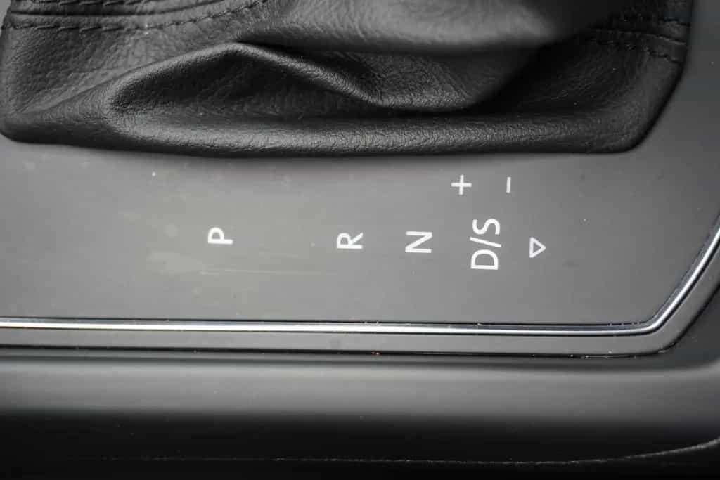 Volkswagen Touran 1.5 TSI DSG R-line LED Navi ACC Kamera 01/2019-photo-27