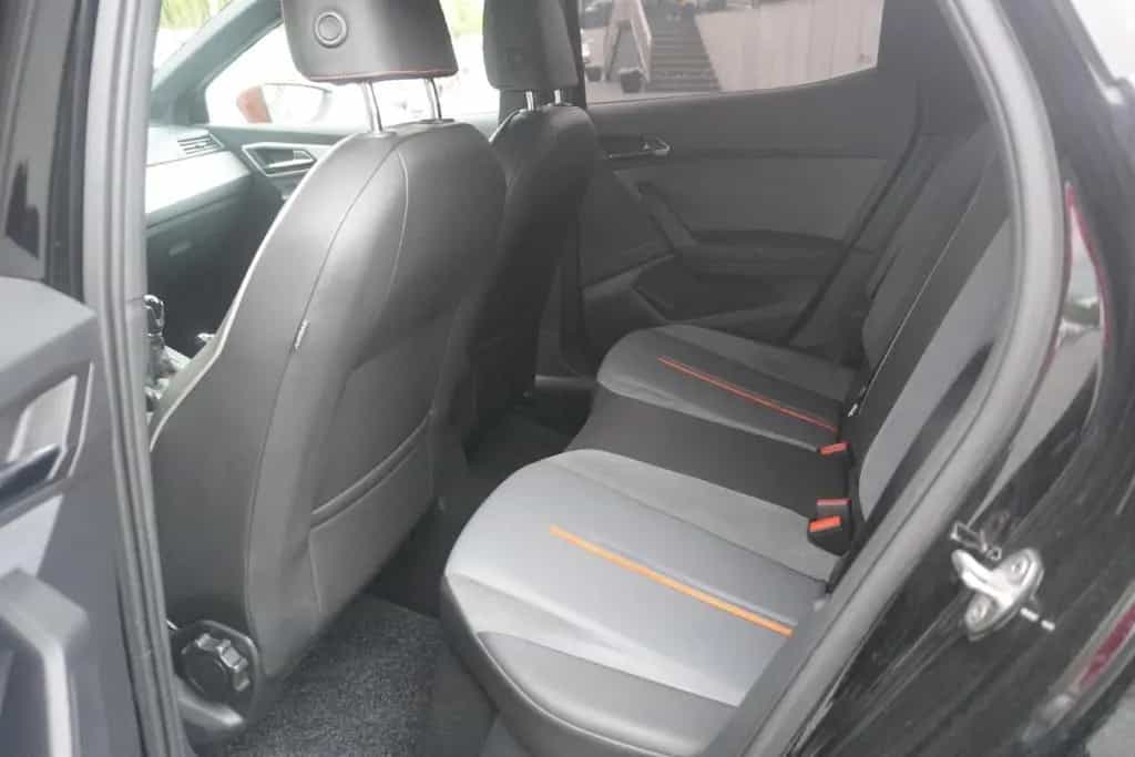 Seat Ibiza 1.0 TSI Style Beats Navi LED PDC FullLink 03/2019-photo-9