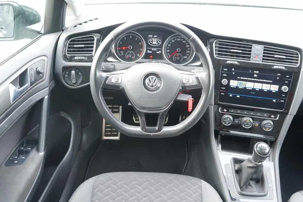 Volkswagen Golf VII 1.0 Join Navi AHK PDC DAB App-Connect 04/2018-photo-19