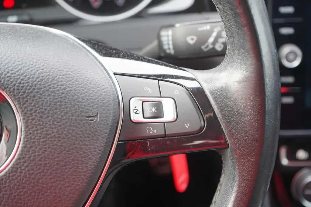 Volkswagen Golf VII 1.0 Join Navi AHK PDC DAB App-Connect 04/2018-photo-22