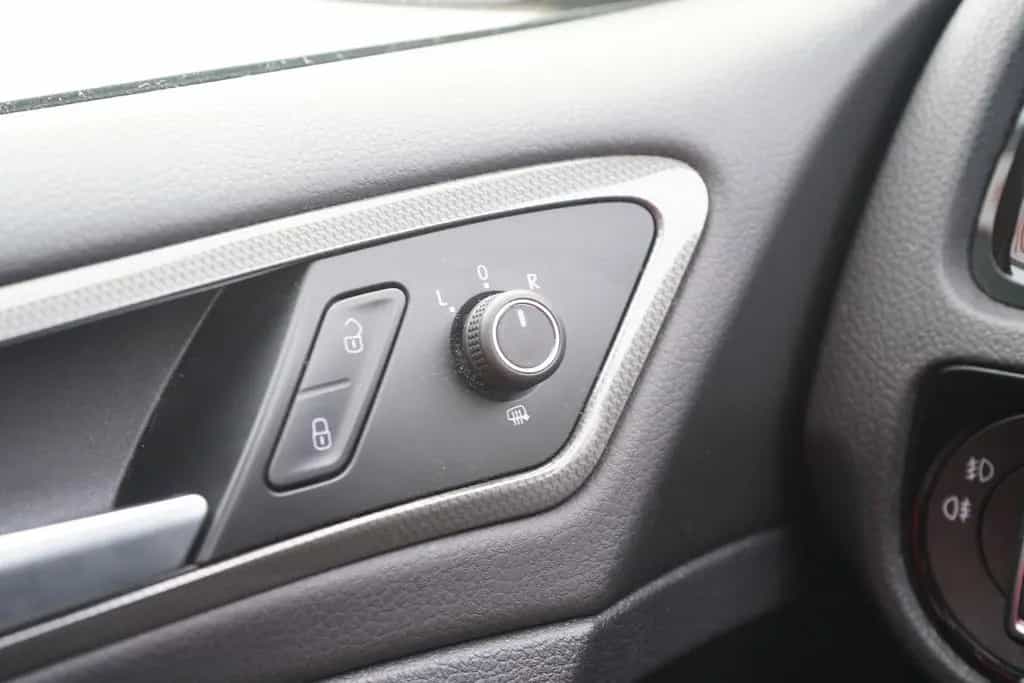 Volkswagen Golf VII 1.0 Join Navi AHK PDC DAB App-Connect 04/2018-photo-28
