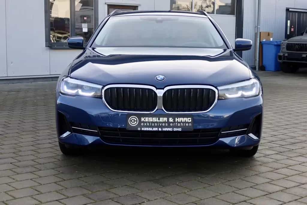 BMW 5 Series 520 d Touring #1HD#WINTERPACK#HUP#StHz#8xALU 05/2023-photo-2
