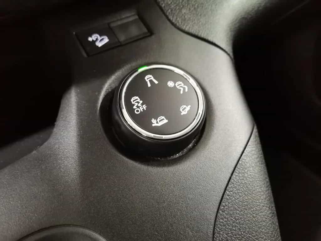 Opel Combo Life 1.5 D Elegance Kamera|SHZ|PDC|Temp. 05/2022-photo-11
