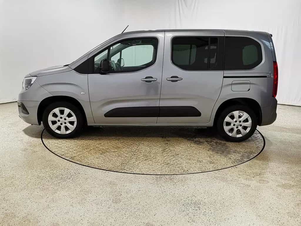 Opel Combo Life 1.5 D Elegance Kamera|SHZ|PDC|Temp. 05/2022-photo-2