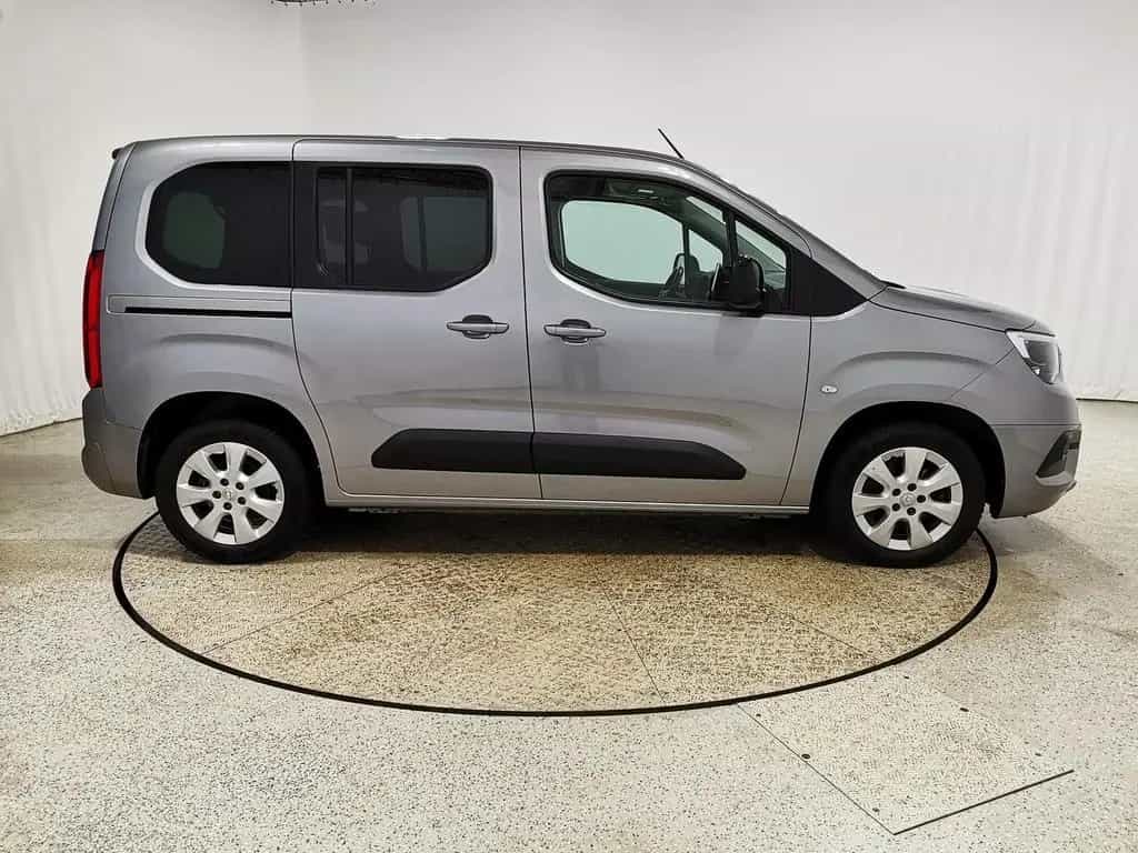 Opel Combo Life 1.5 D Elegance Kamera|SHZ|PDC|Temp. 05/2022-photo-24