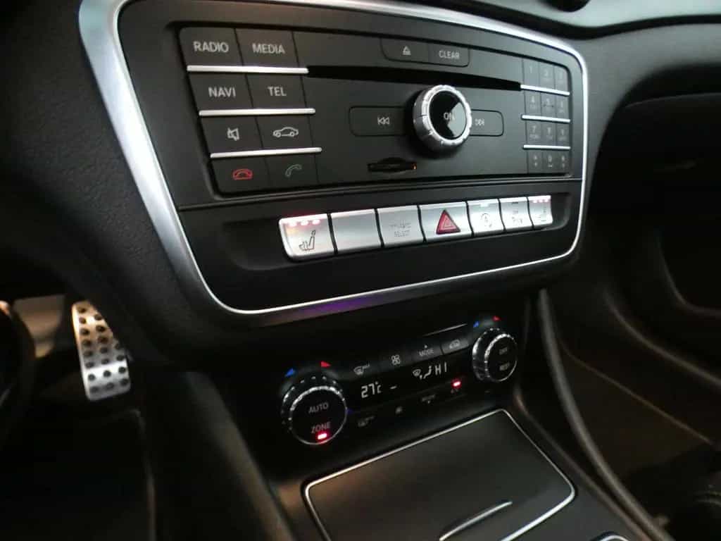 Mercedes-Benz CLA-Class 250 4M AMG*DISTRONIC*NAVI*LED*PANO*NIGHT*IHC 02/2019-photo-14