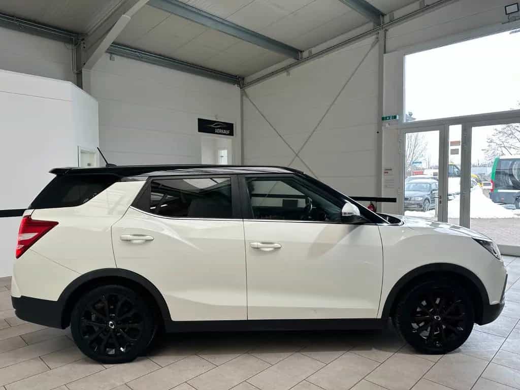 Ssangyong XLV 1,6 e-XDI QUARTZ Navi*Klima*AHK*PDC*1.Hand 03/2017-photo-14