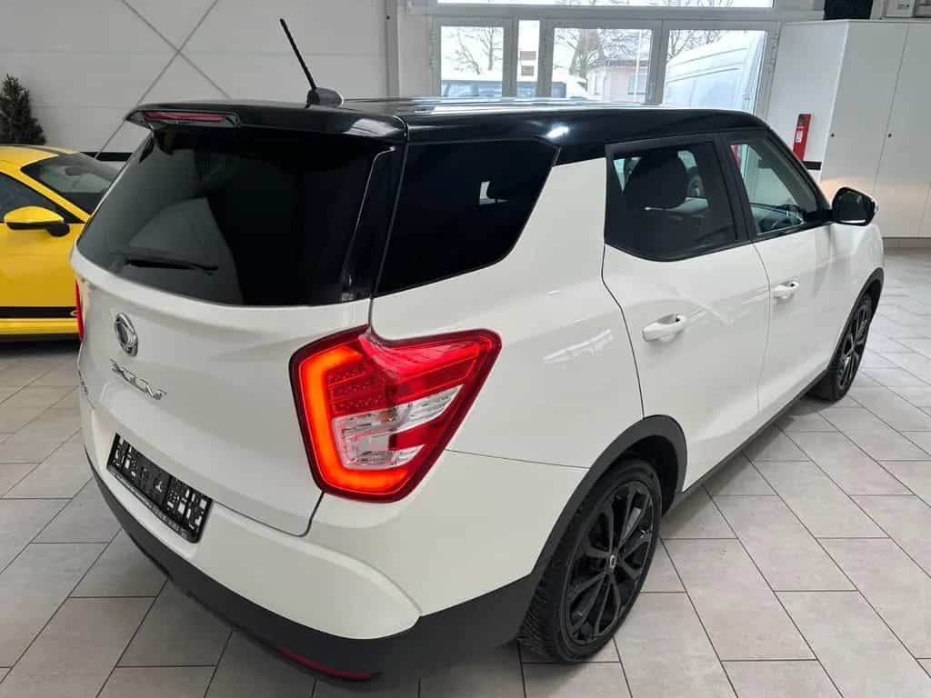 Ssangyong XLV 1,6 e-XDI QUARTZ Navi*Klima*AHK*PDC*1.Hand 03/2017-photo-19
