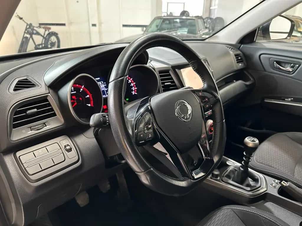 Ssangyong XLV 1,6 e-XDI QUARTZ Navi*Klima*AHK*PDC*1.Hand 03/2017-photo-8