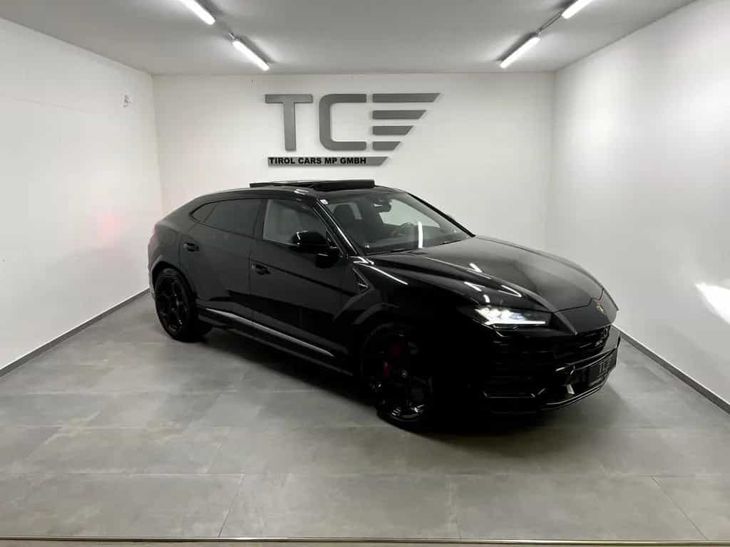 Lamborghini Urus AWD Aut. Pano, Keramik,B&O, Massage, ... 02/2019-photo-2