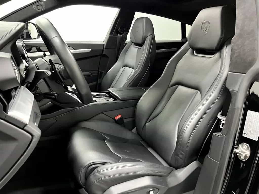 Lamborghini Urus AWD Aut. Pano, Keramik,B&O, Massage, ... 02/2019-photo-21