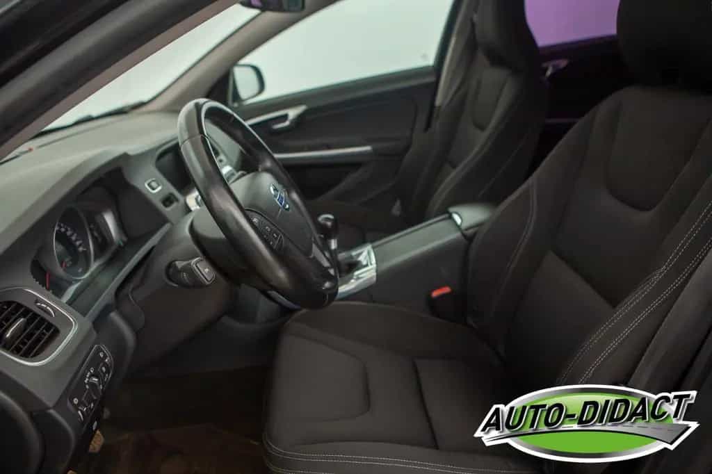Volvo S60 Lim. Kinetic 03/2015-photo-21