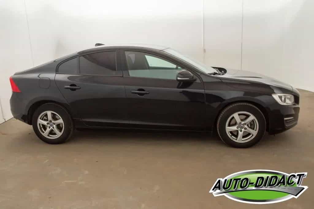Volvo S60 Lim. Kinetic 03/2015-photo-33