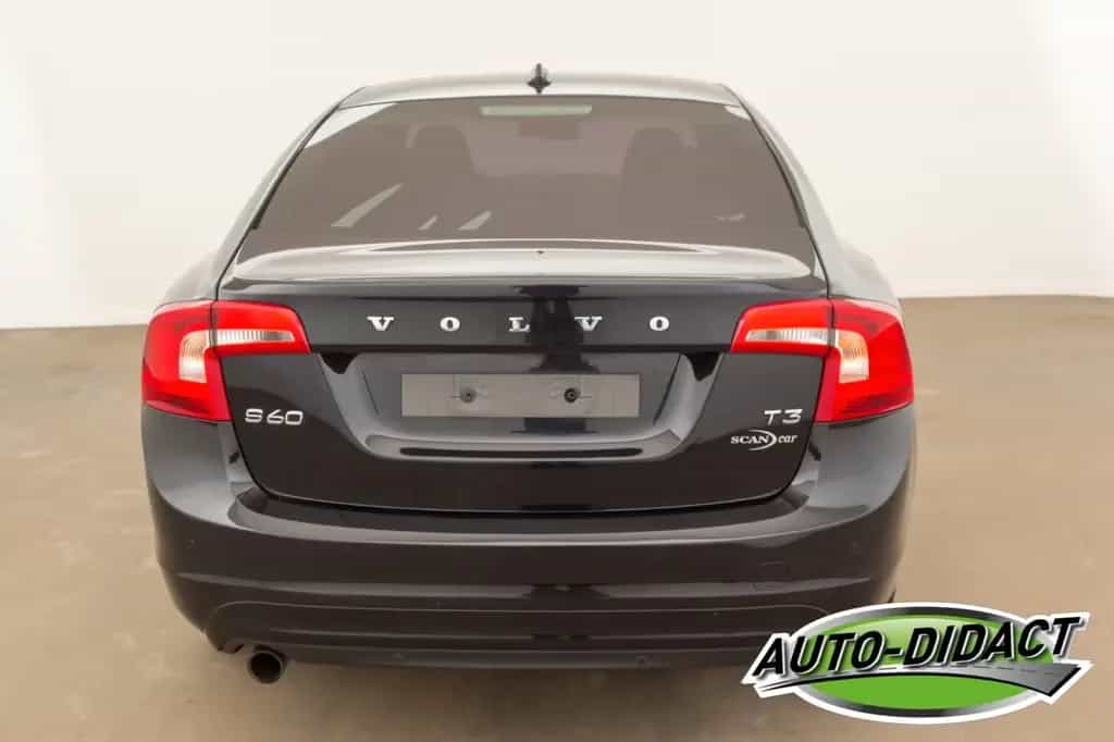 Volvo S60 Lim. Kinetic 03/2015-photo-4