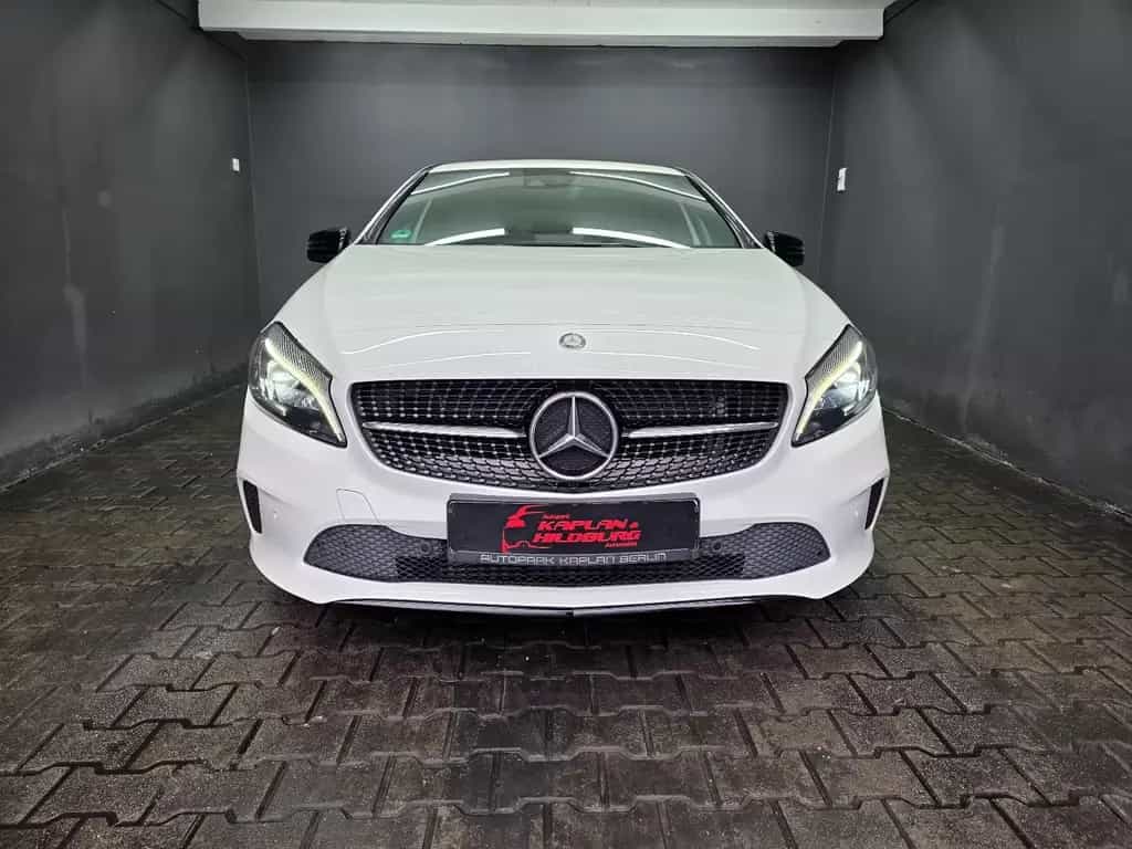Mercedes-Benz A-Class 180 BE, 7 G TRONIC , LED SCHEINw., R-KAMER,NAV 10/2016-photo-1