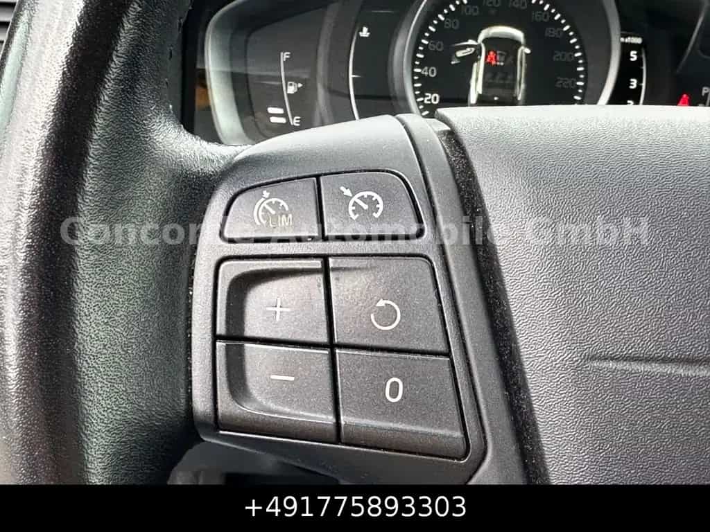 Volvo V60 Kombi Linje  BI-XENON RFK AUTOMATIK SHZ AHK 03/2017-photo-10