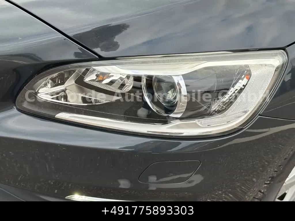 Volvo V60 Kombi Linje  BI-XENON RFK AUTOMATIK SHZ AHK 03/2017-photo-3