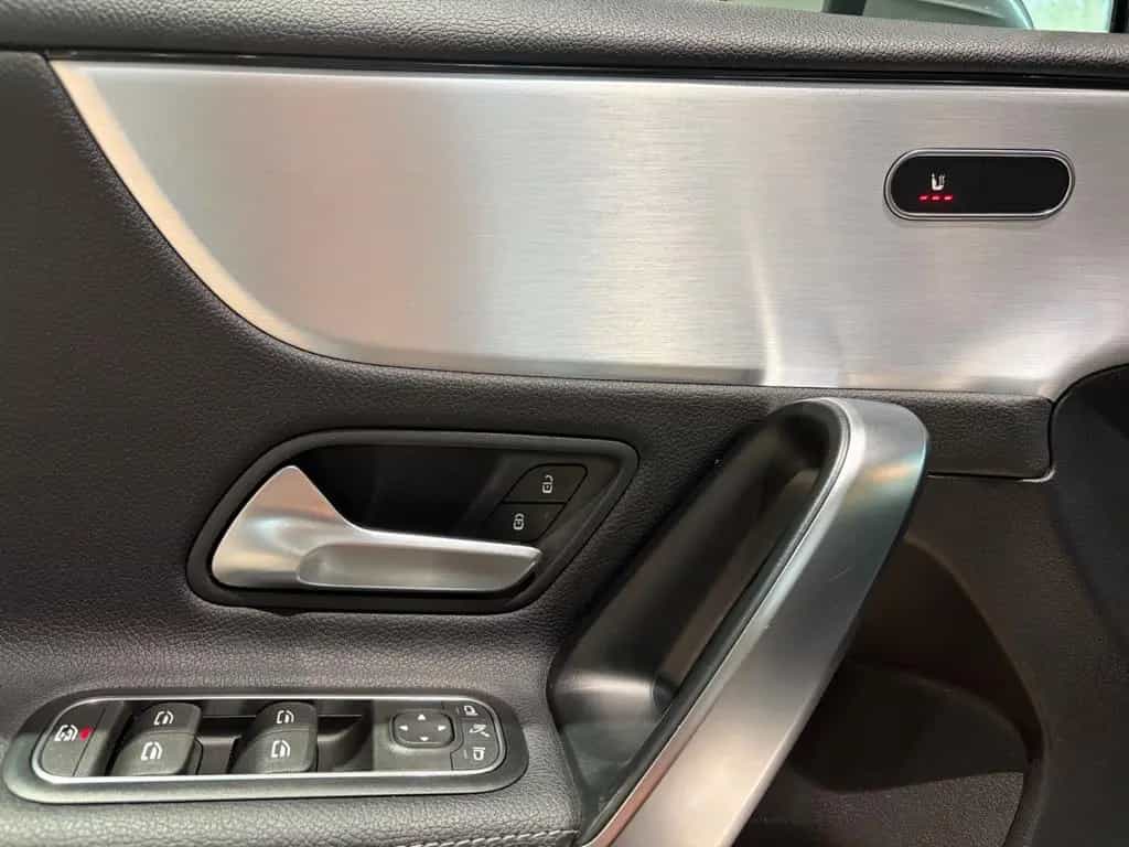 Mercedes-Benz A-Class 220+DISTRONIC+WIDESCREEN+MULTIBEAM+PROGR+MBUX 06/2019-photo-12