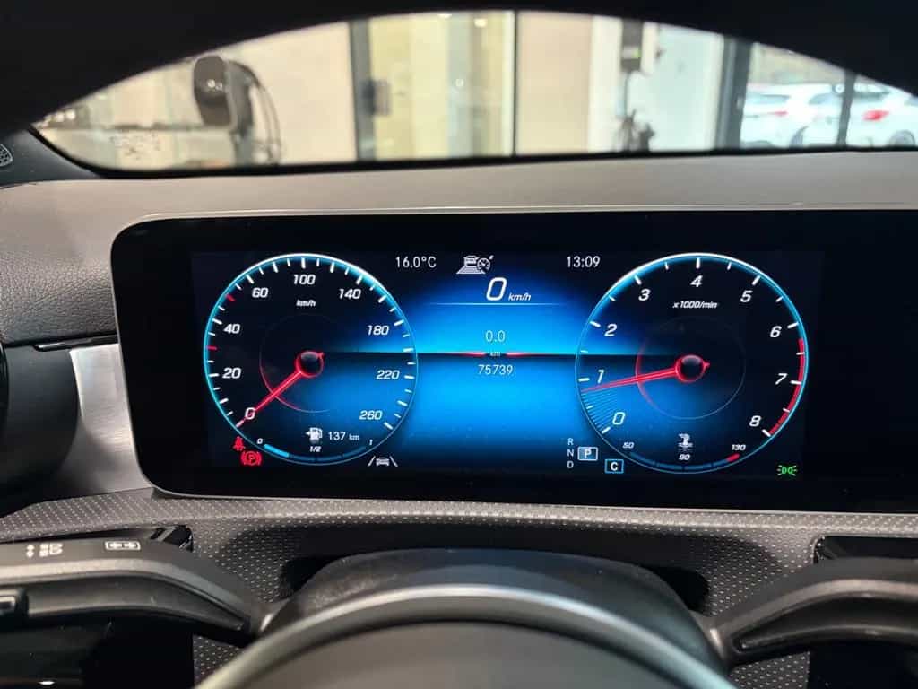 Mercedes-Benz A-Class 220+DISTRONIC+WIDESCREEN+MULTIBEAM+PROGR+MBUX 06/2019-photo-15