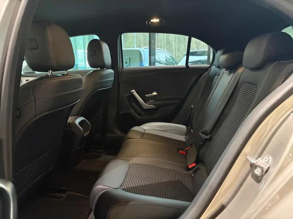 Mercedes-Benz A-Class 220+DISTRONIC+WIDESCREEN+MULTIBEAM+PROGR+MBUX 06/2019-photo-19