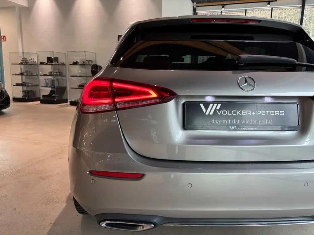Mercedes-Benz A-Class 220+DISTRONIC+WIDESCREEN+MULTIBEAM+PROGR+MBUX 06/2019-photo-8
