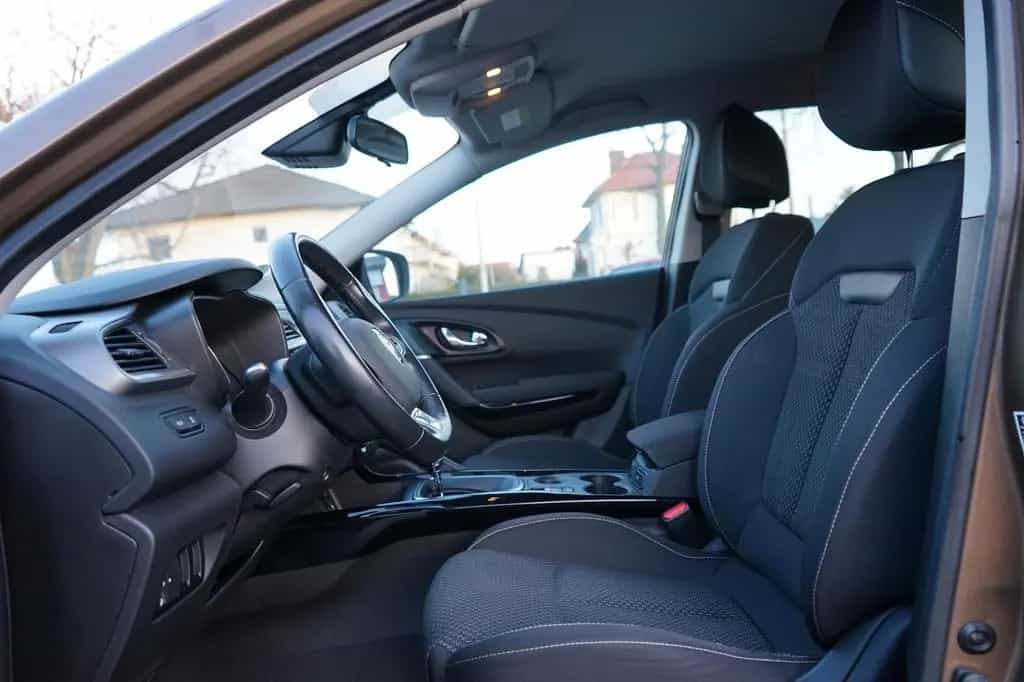 Renault Kadjar ENERGY TCe 130 EDC 12/2017-photo-12