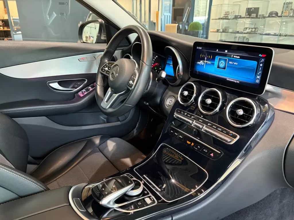 Mercedes-Benz C 180 +MULTIBEAM+SCHIEBED+NAVI+KAMERA+AVANTGARDE 04/2019-photo-25