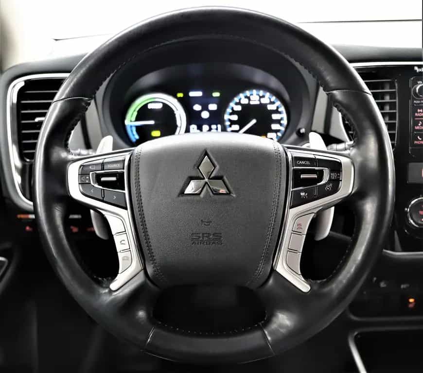 Mitsubishi Outlander 2.0 203PS Plug-in-Hybrid PHEV TOP 4WD 07/2016-photo-12