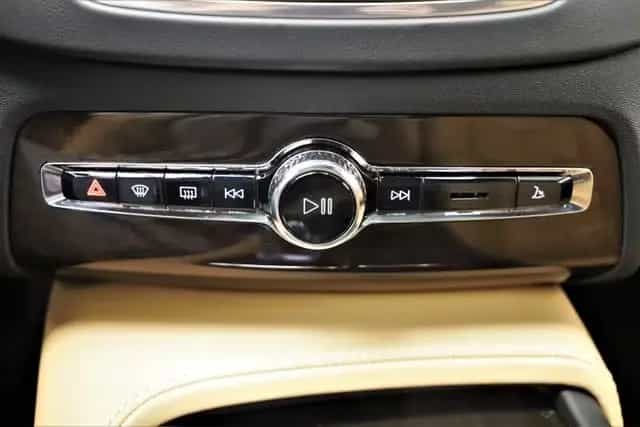 Volvo XC90 2.0 408PS T8 Inscription AWD 7S Standhzg 01/2017-photo-25