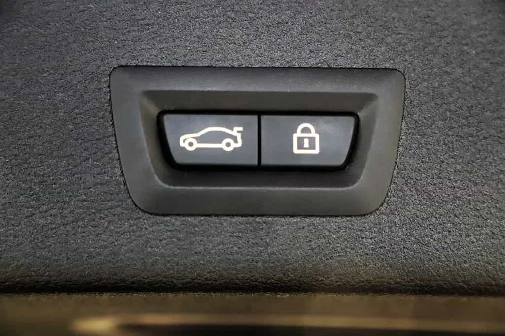 BMW X3 xDrive 20d 190PS xLine Keyless Bi-Xenon Navi 08/2017-photo-21