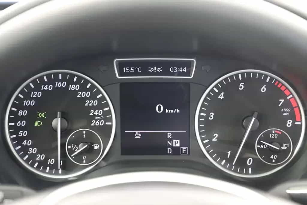 Mercedes-Benz A 200 BE 156PS Automatik Style Pano Leder Memory 01/2013-photo-21