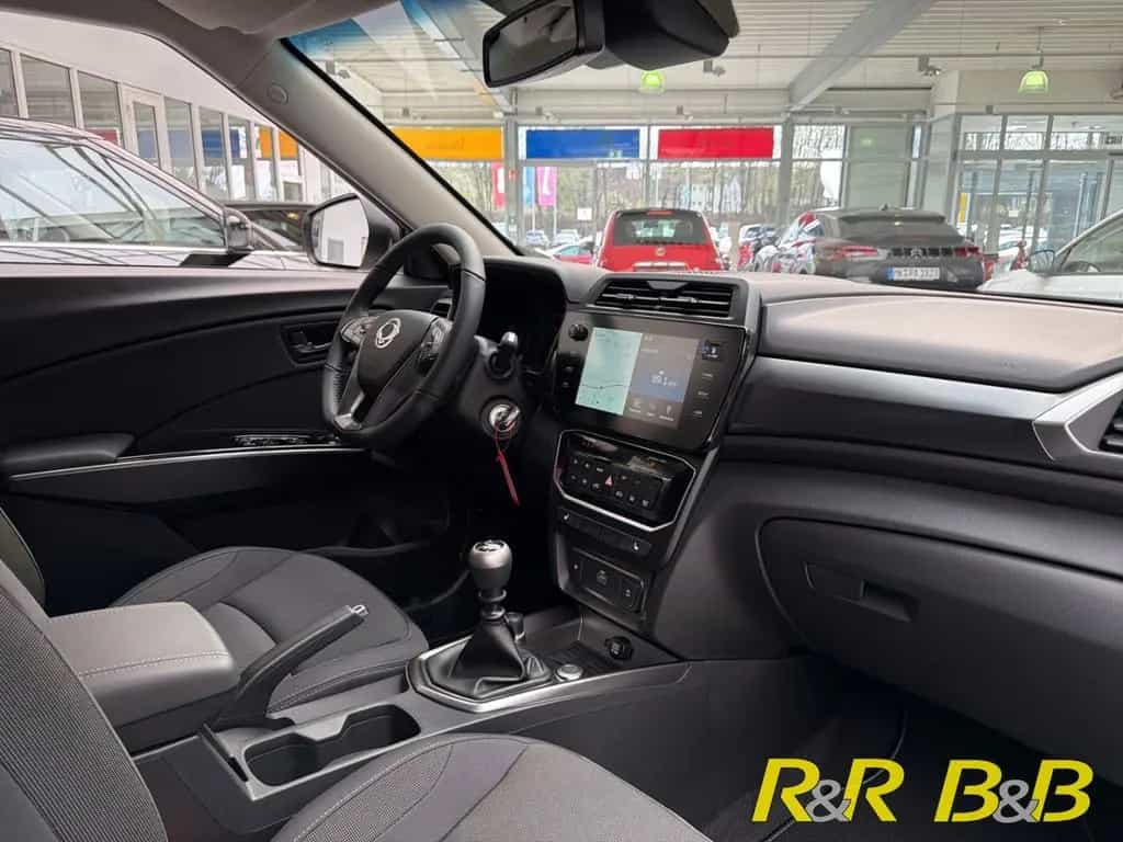 KGM Tivoli 1.5T-GDI Nomad NAVI+CARPLAY+KAMERA+BT+KLI null-photo-12