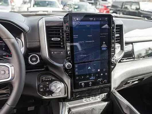 Dodge RAM 1500 Laramie Night Premium LPG 09/2025-photo-12