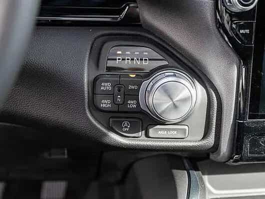 Dodge RAM 1500 Laramie Night Premium LPG 09/2025-photo-13