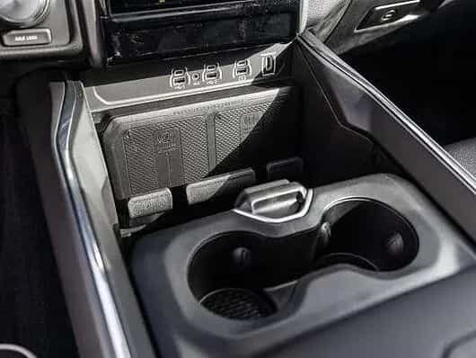Dodge RAM 1500 Laramie Night Premium LPG 09/2025-photo-14