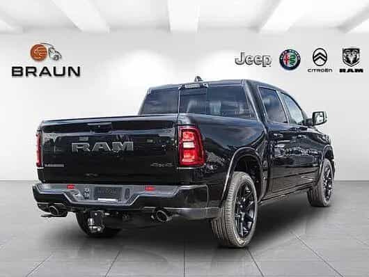 Dodge RAM 1500 Laramie Night Premium LPG 09/2025-photo-2