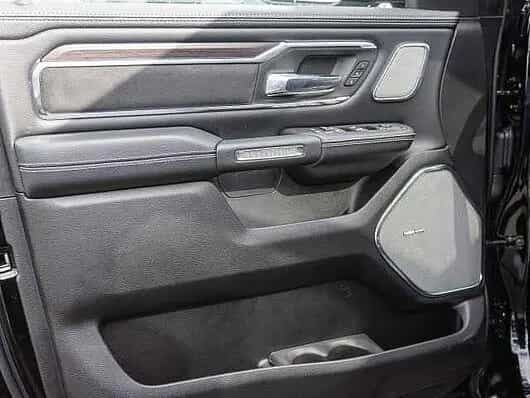 Dodge RAM 1500 Laramie Night Premium LPG 09/2025-photo-5