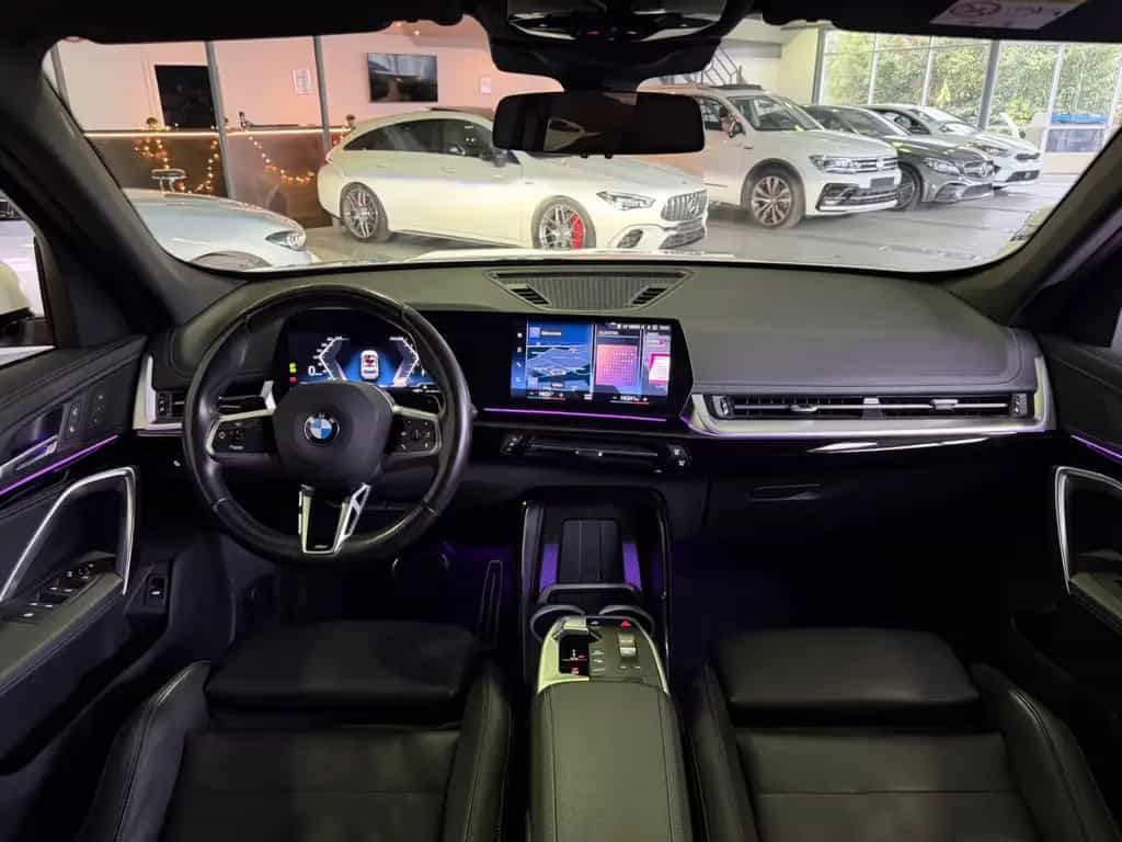 BMW X1 18 i sDrive M Sport / LED / Kamera / Memory 11/2022-photo-4
